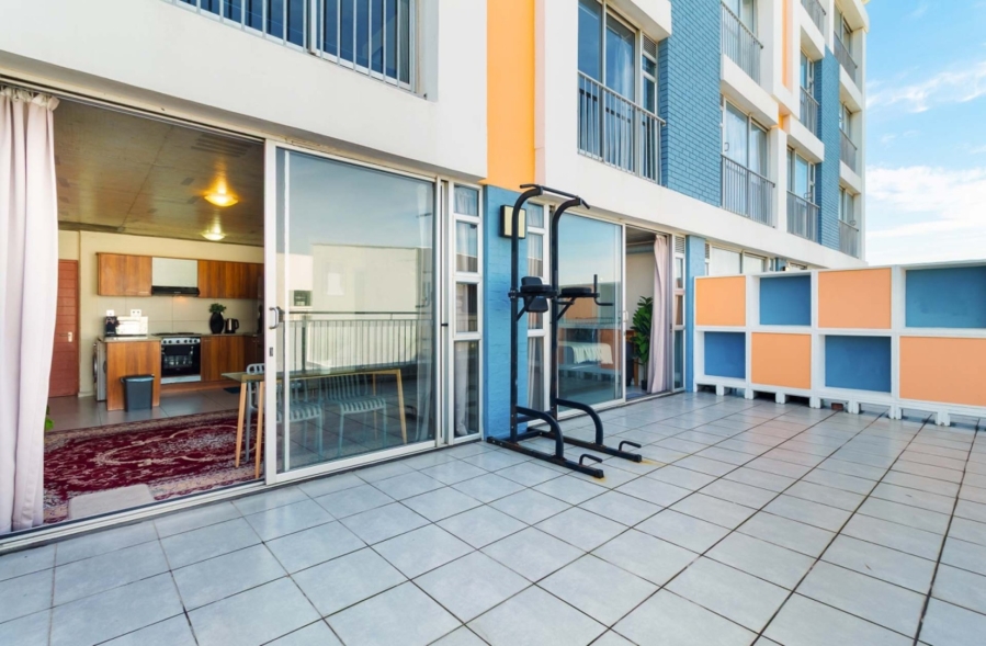 1 Bedroom Property for Sale in Woodstock Western Cape
